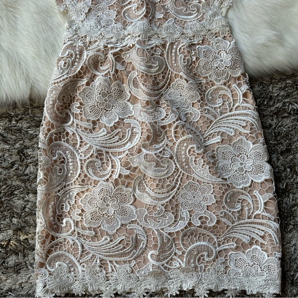 White Lace Dress - Picture 9 of 14